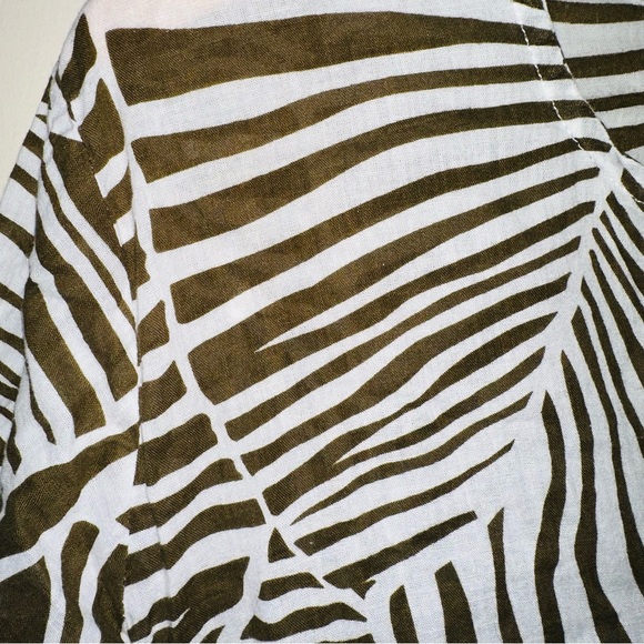 Divine Diva palm print shirt - Picture 6 of 7